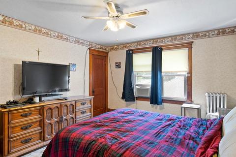 55 Thornfell St, Springfield, MA 01104 photo 23