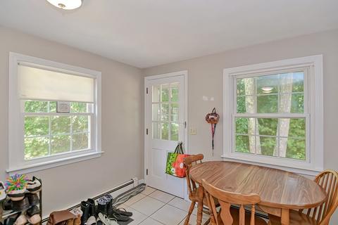 20 Bicknell Dr, Mendon, MA 01756 photo 8