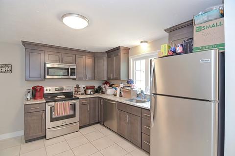 20 Bicknell Dr, Mendon, MA 01756 photo 6