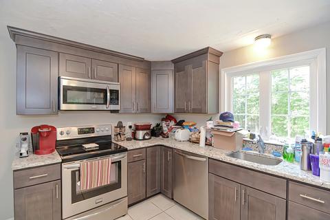 20 Bicknell Dr, Mendon, MA 01756 photo 4
