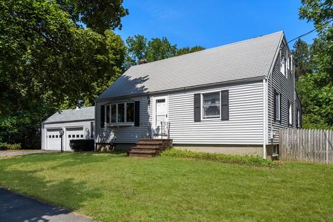 6 Cole Rd, Danvers, MA 01923 photo 3