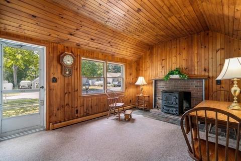 6 Cole Rd, Danvers, MA 01923 photo 4