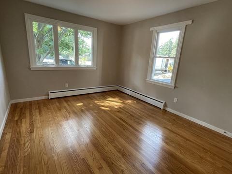 47 Granger St, Springfield, MA 01119 photo 8