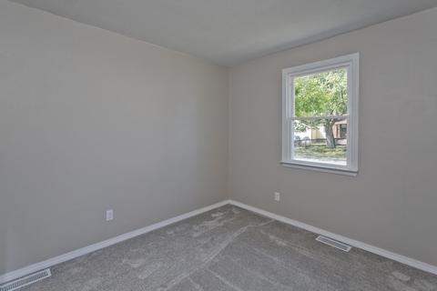 249 Gresham St, Springfield, MA 01119 photo 15