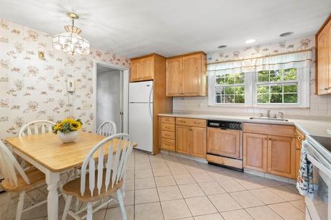 28 Cabot Rd, Danvers, MA 01923 photo 4