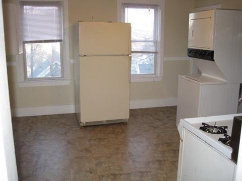 9 Oswald St, Worcester, MA 01607 photo 2