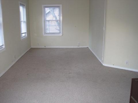 9 Oswald St, Worcester, MA 01607 photo 8