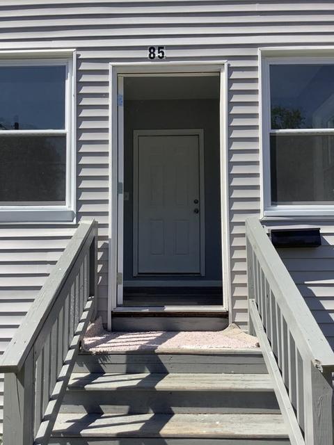 85 Hilton St, Chicopee, MA 01020 photo 3