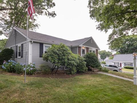 84 Windemere Cir, Braintree, MA 02184 photo 2