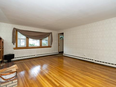 84 Windemere Cir, Braintree, MA 02184 photo 11