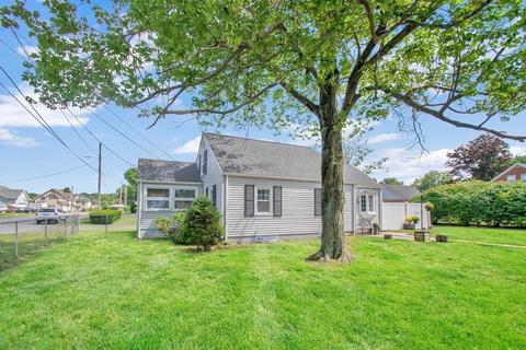 63 Bemis Ave, Chicopee, MA 01020 photo 2