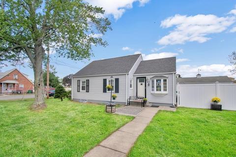 63 Bemis Ave, Chicopee, MA 01020 photo 1