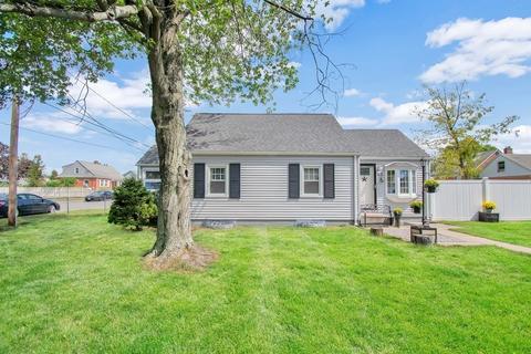 63 Bemis Ave, Chicopee, MA 01020 photo 3