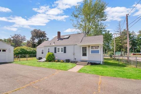 63 Bemis Ave, Chicopee, MA 01020 photo 4
