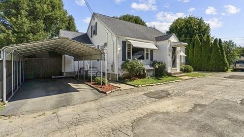 19 Blakely Ct, Fall River, MA 02720 photo 2