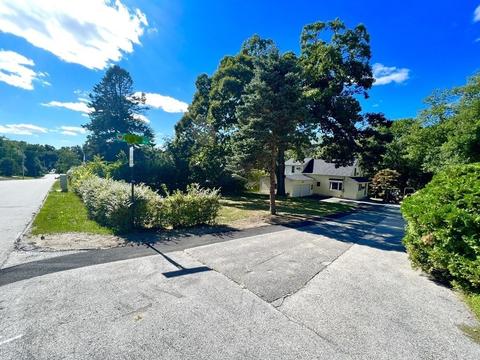 2 Rolfe Ave, Worcester, MA 01604 photo 2