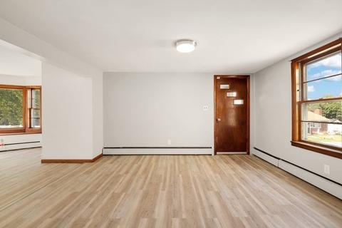 106 Orient St, Worcester, MA 01604 photo 4