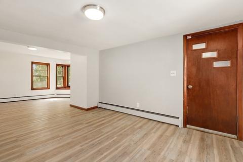 106 Orient St, Worcester, MA 01604 photo 5
