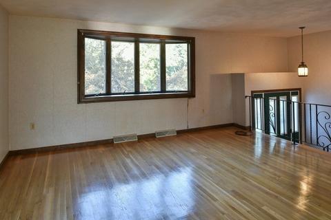 6 Crescent Dr, Georgetown, MA 01833 photo 4