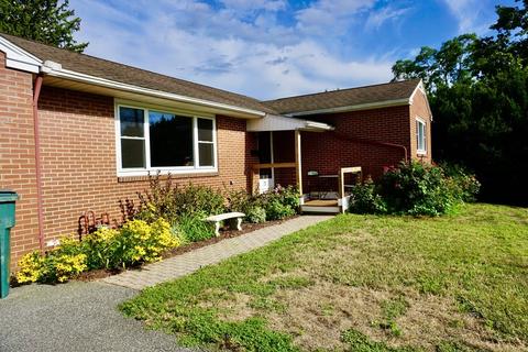 21 Chalmers St, Springfield, MA 01118 photo 6