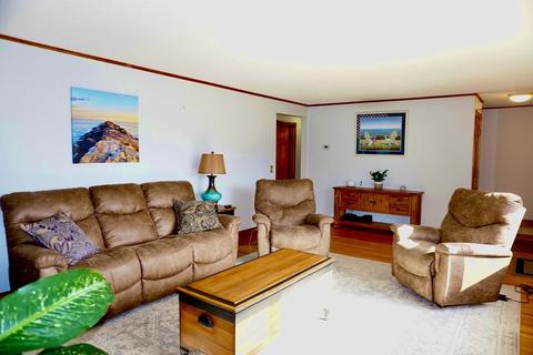 21 Chalmers St, Springfield, MA 01118 photo 8