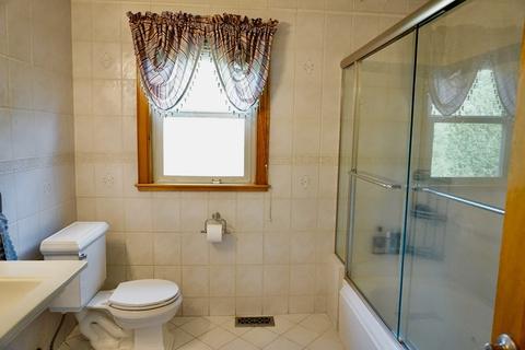 21 Chalmers St, Springfield, MA 01118 photo 14