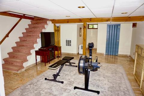 21 Chalmers St, Springfield, MA 01118 photo 21