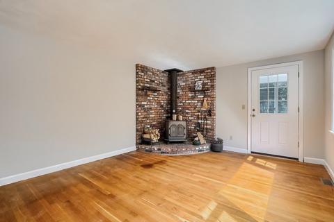 5 Glen Ave, Upton, MA 01568 photo 10