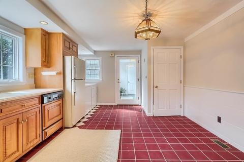 5 Glen Ave, Upton, MA 01568 photo 7