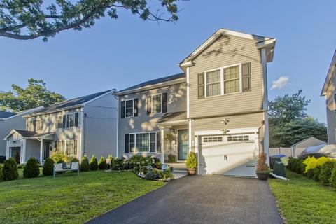 35 Laurence St, Springfield, MA 01104 photo 2