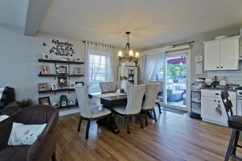 35 Laurence St, Springfield, MA 01104 photo 23