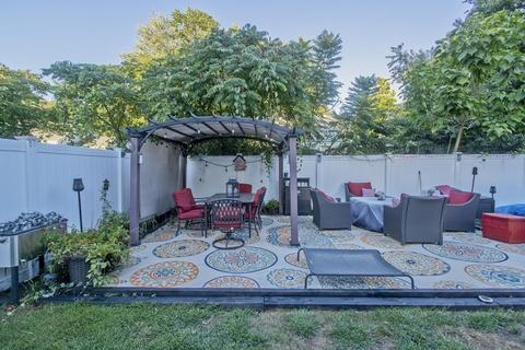 35 Laurence St, Springfield, MA 01104 photo 8