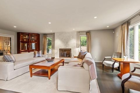 72 Eisenhower Dr, Sharon, MA 02067 photo 7
