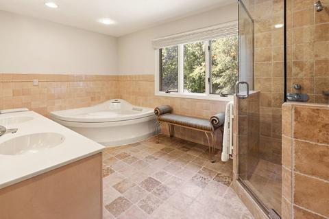 72 Eisenhower Dr, Sharon, MA 02067 photo 24