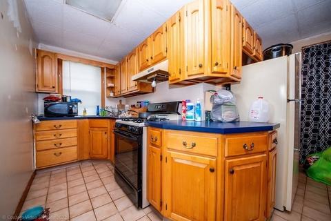 119 Lapham St, Fall River, MA 02721 photo 4