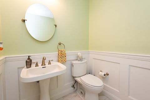 9 West St, Danvers, MA 01923 photo 14