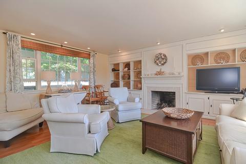 476 Langley St, Fall River, MA 02720 photo 7