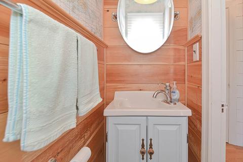 476 Langley St, Fall River, MA 02720 photo 16