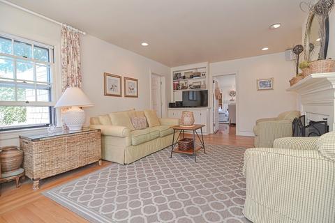 476 Langley St, Fall River, MA 02720 photo 4