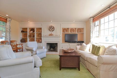 476 Langley St, Fall River, MA 02720 photo 9
