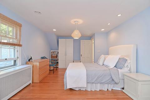 476 Langley St, Fall River, MA 02720 photo 23