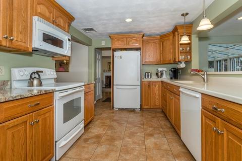 4 Redman Rd, Canton, MA 02021 photo 10