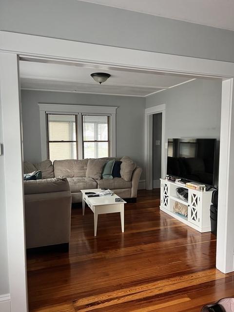 73 Waldorf St, Springfield, MA 01109 photo 6