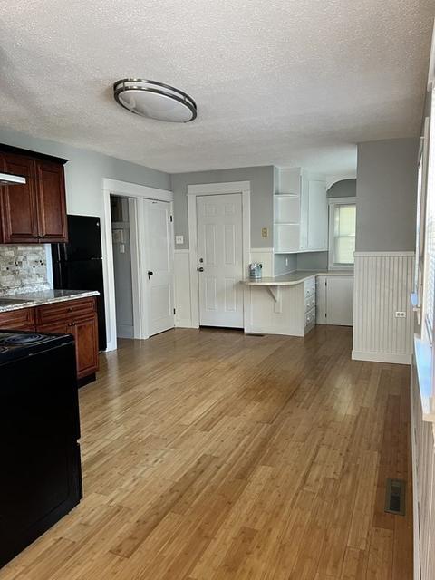 73 Waldorf St, Springfield, MA 01109 photo 11