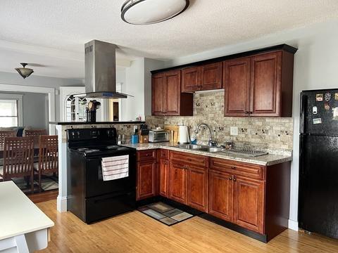 73 Waldorf St, Springfield, MA 01109 photo 15