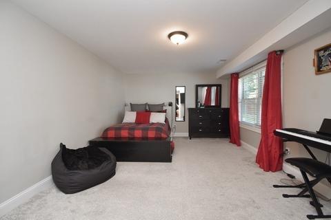 595 Roosevelt Ave, Springfield, MA 01118 photo 34