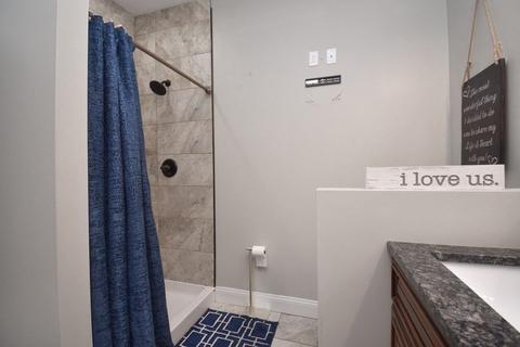 595 Roosevelt Ave, Springfield, MA 01118 photo 24
