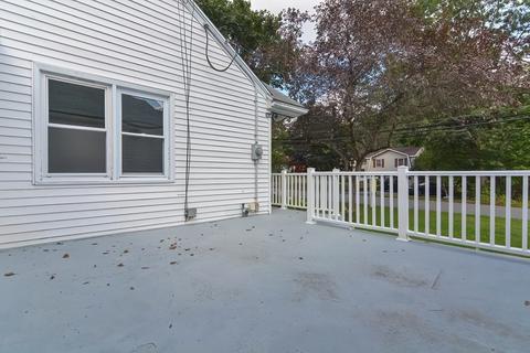 5 Picadilly St, Upton, MA 01568 photo 32