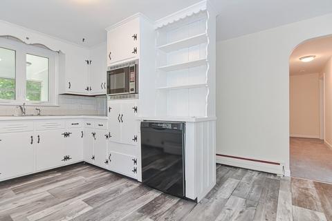 5 Picadilly St, Upton, MA 01568 photo 10