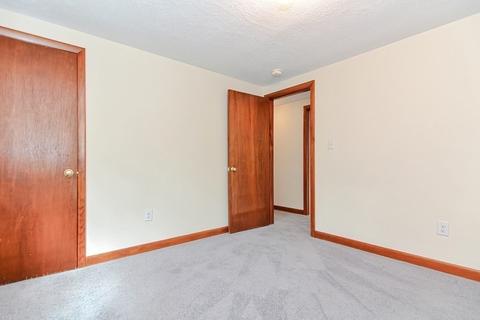 5 Picadilly St, Upton, MA 01568 photo 25